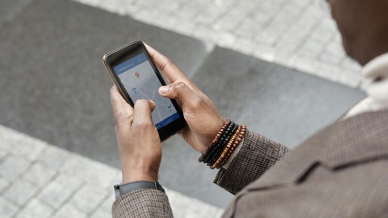 Vous cherchez un mode piéton sur Waze ? Il n’existe pas