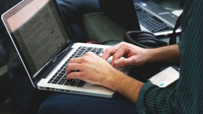 LinkedIn Premium : prix, formules et comparaison des offres